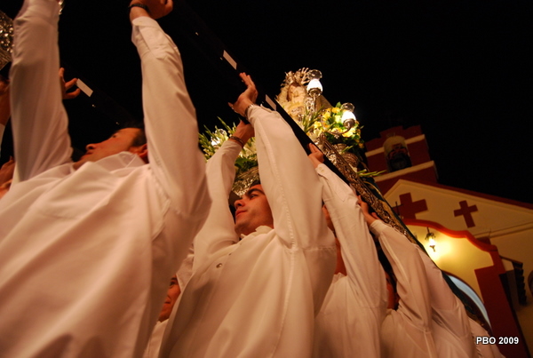 111-diadelacruz2009_0588.jpg